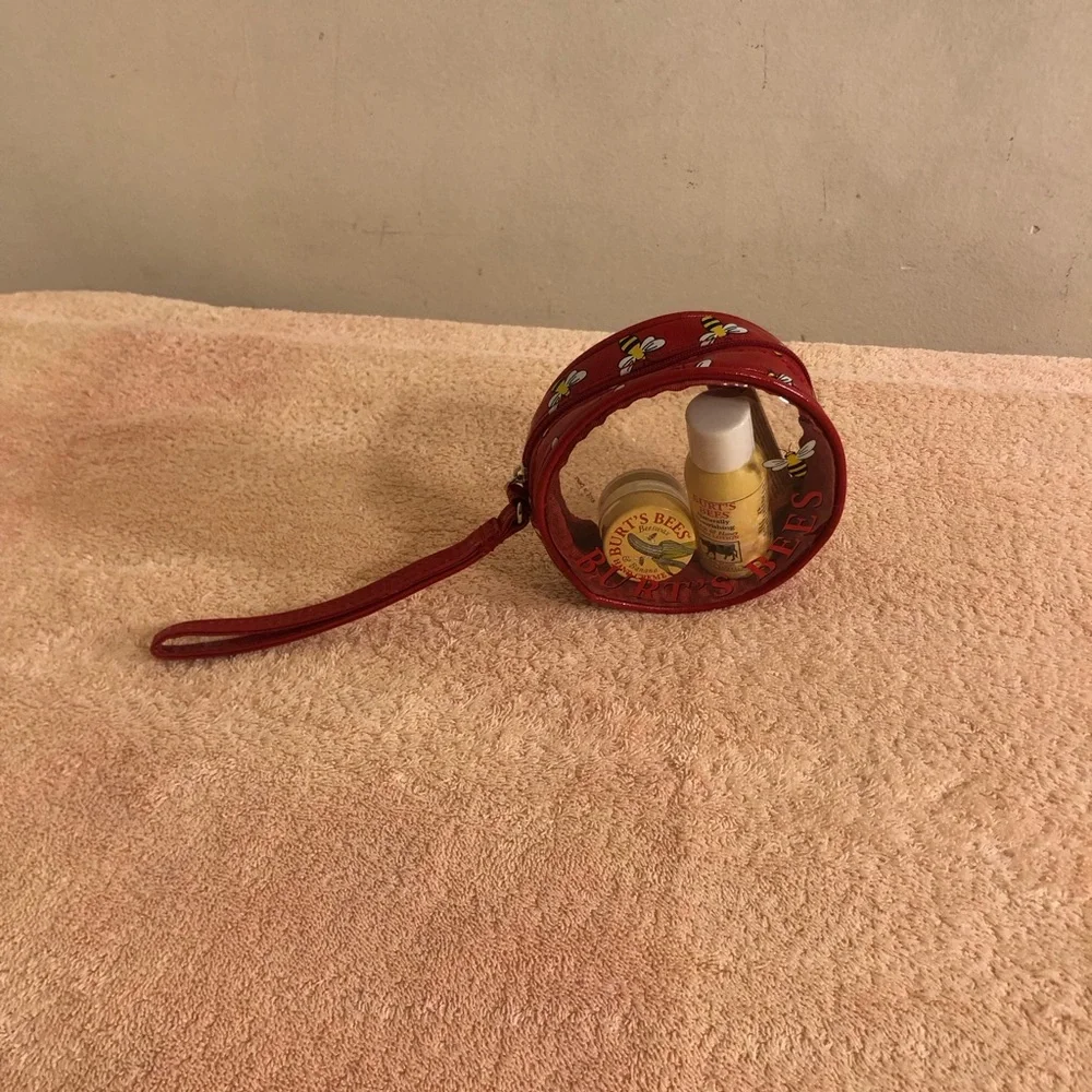 Vintage Burt’s Bees Wristlet With Travel Size Products NOS